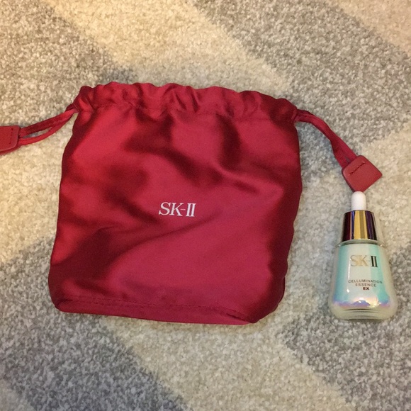 SKII Other - NEW SK-II Cellumination Essence