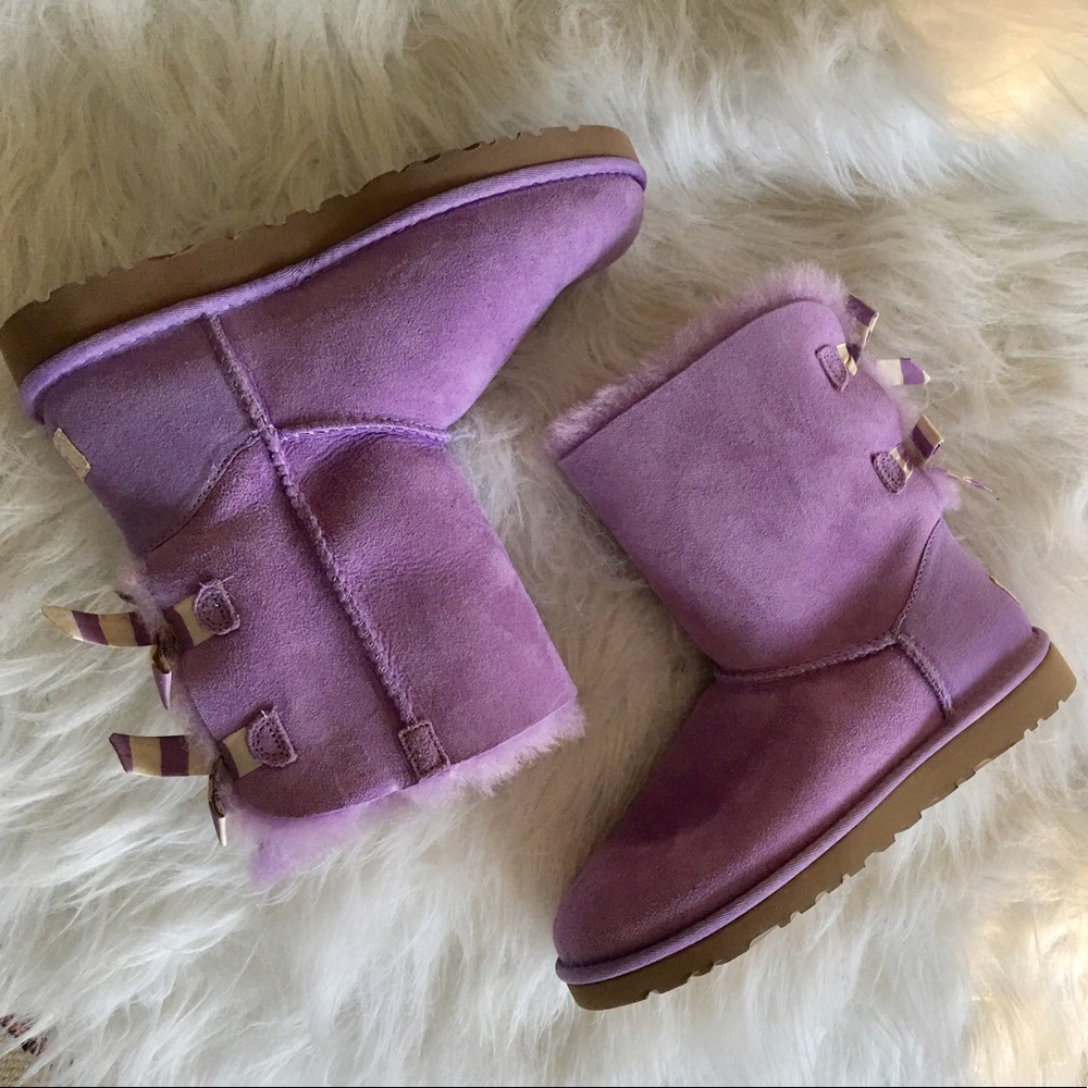 UGG Lavender Bailey Bow Stripe Boot - Picture 2 of 5