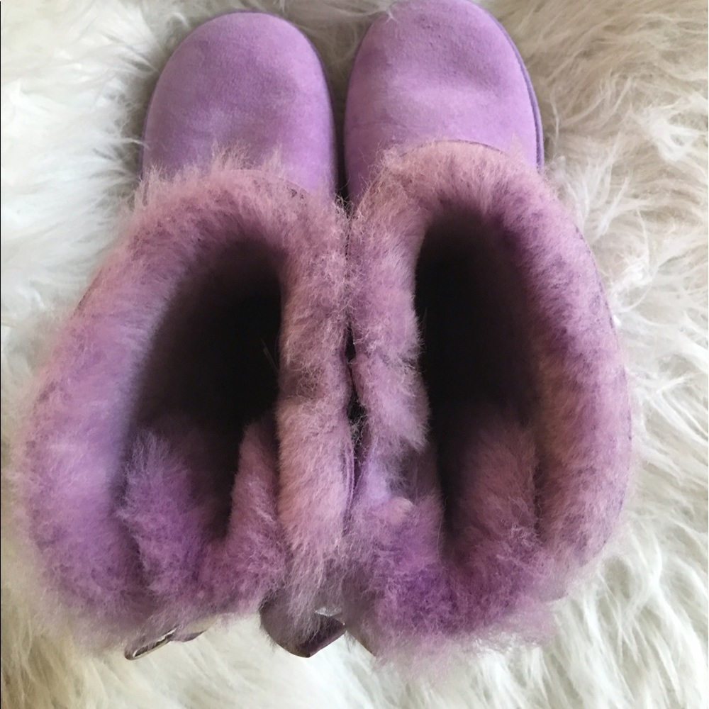 UGG Lavender Bailey Bow Stripe Boot - Picture 3 of 5