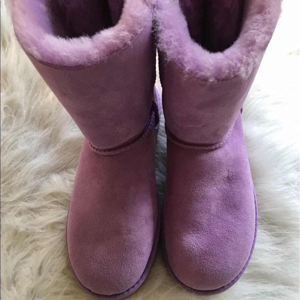 UGG Lavender Bailey Bow Stripe Boot - Picture 5 of 5