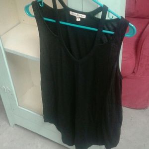 Black dual strap tank