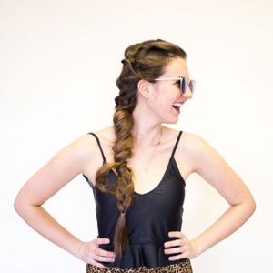 Kortni Jeane Scoop Neck Top