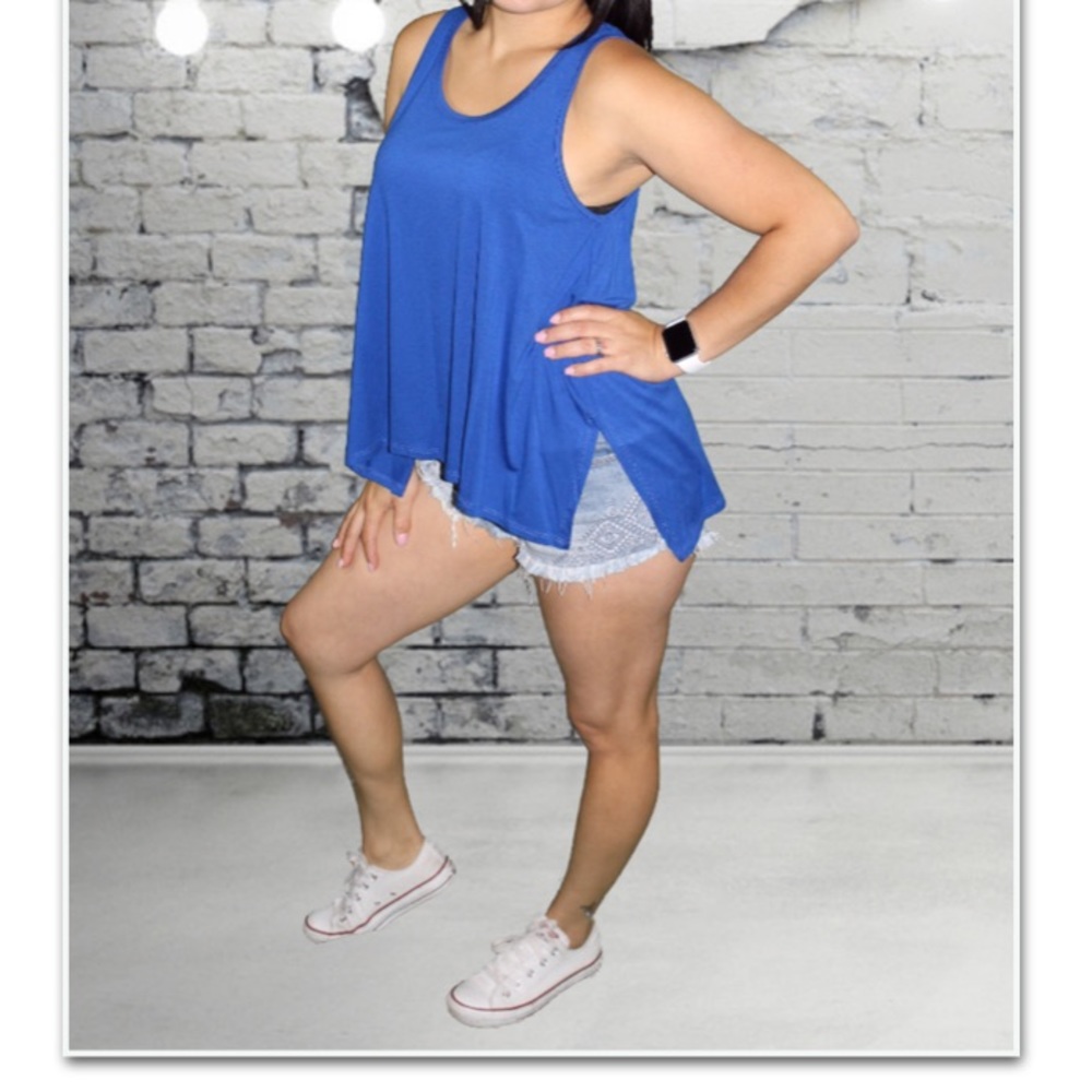 Blue top - Picture 2 of 2