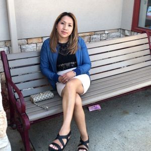 Meet your Posher, Alma