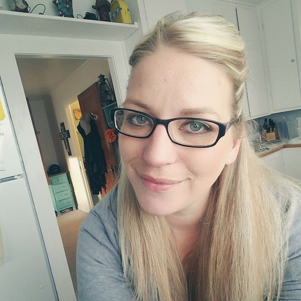 Meet your Posher, Crystal