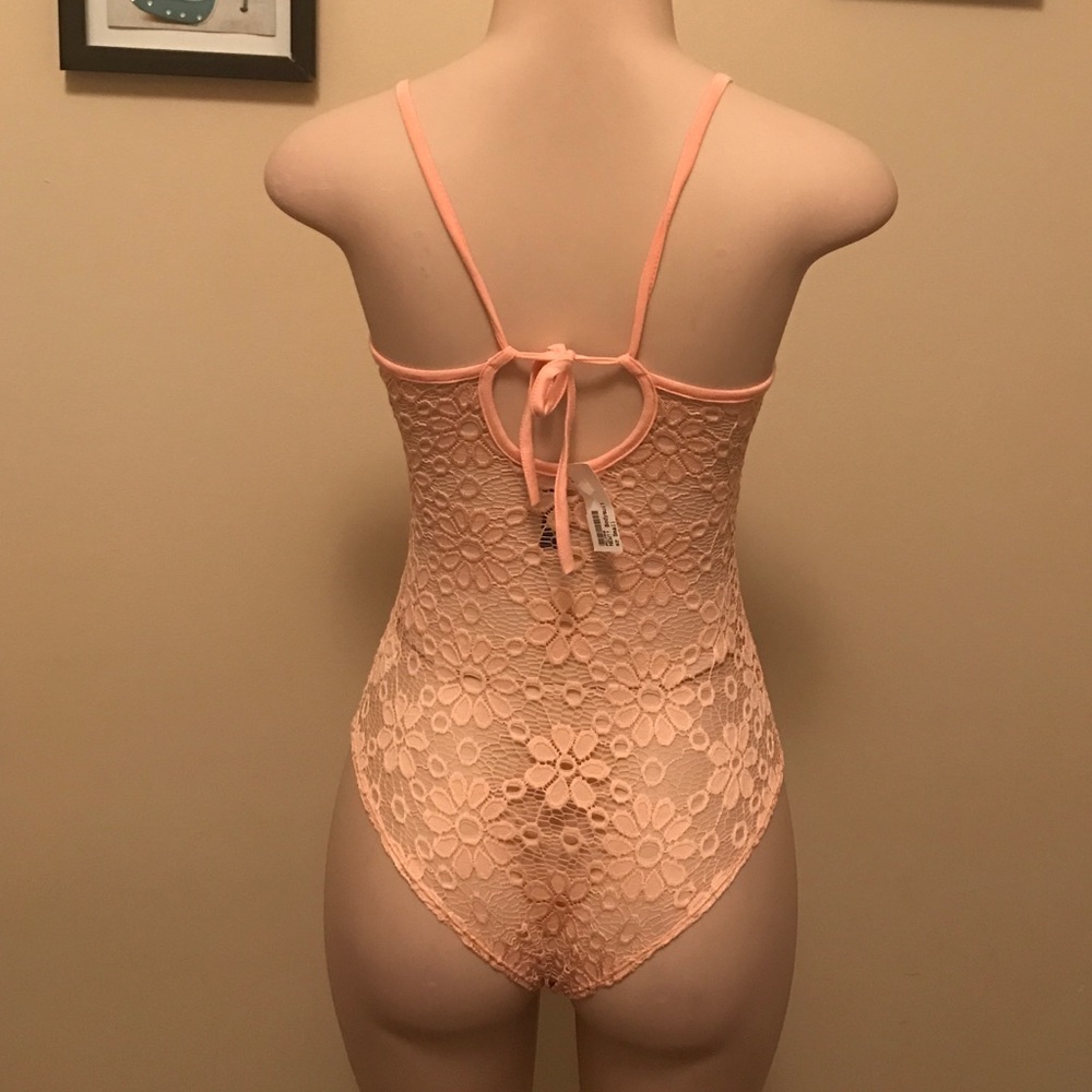 Bodysuit 💋 - Picture 4 of 4
