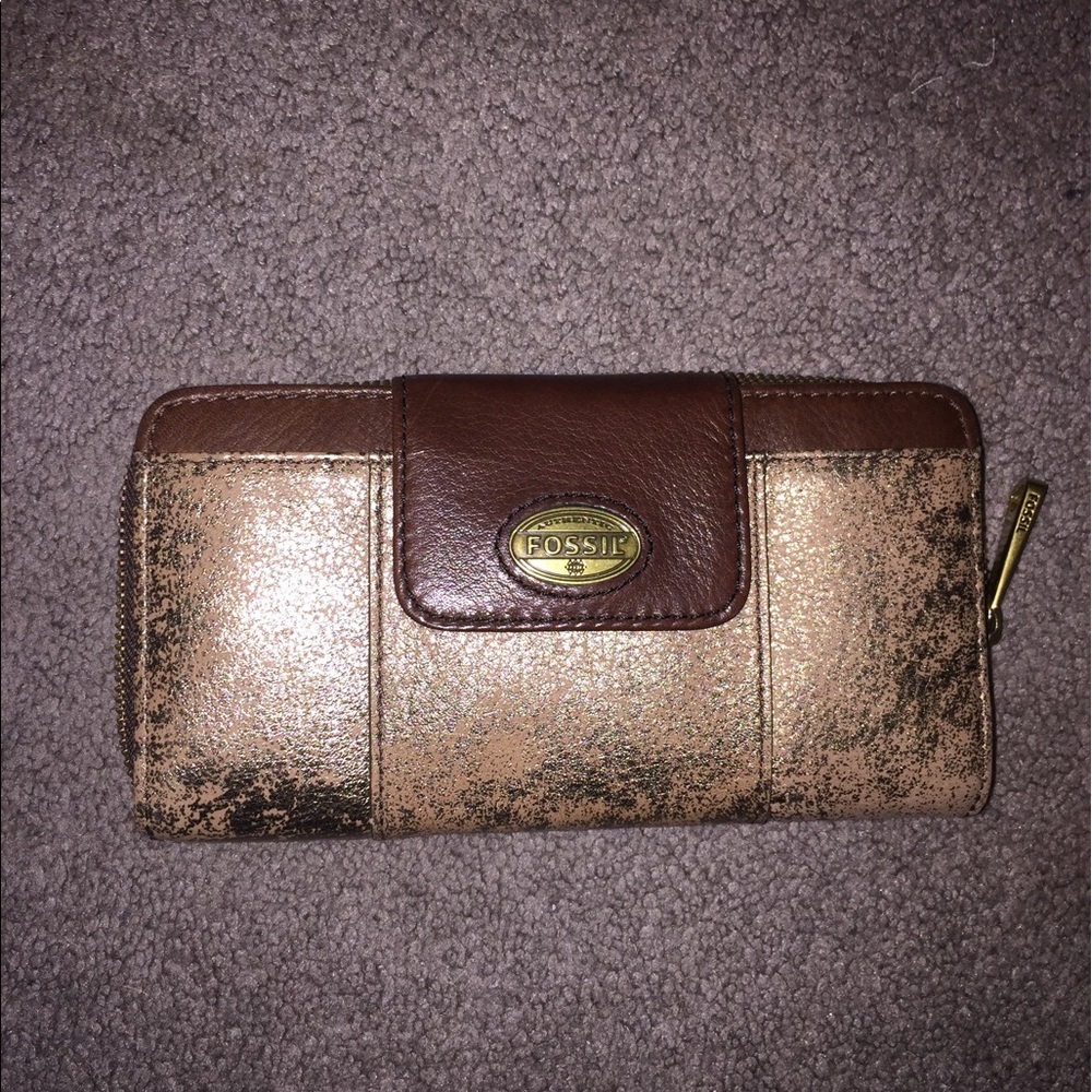fossil wallet