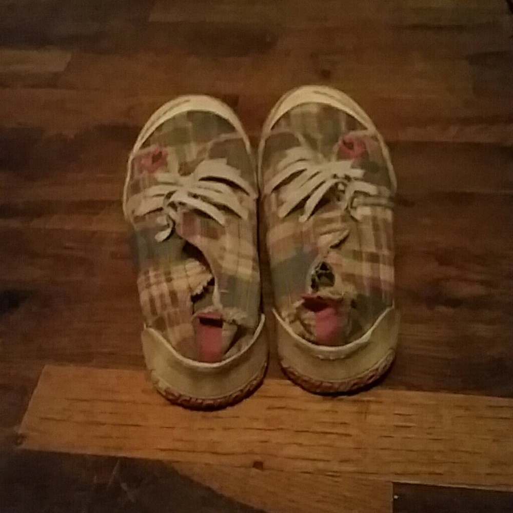 Multi colored flats