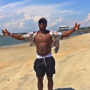 Meet your Posher, Cameron