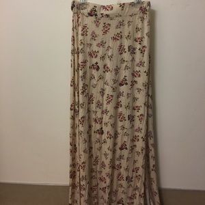 Maxi skirt