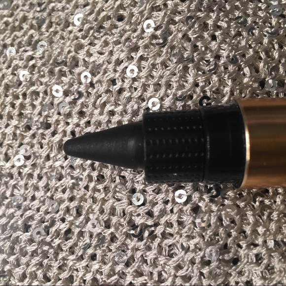 Dark deepest black pigment Kajal Liner - Picture 3 of 3