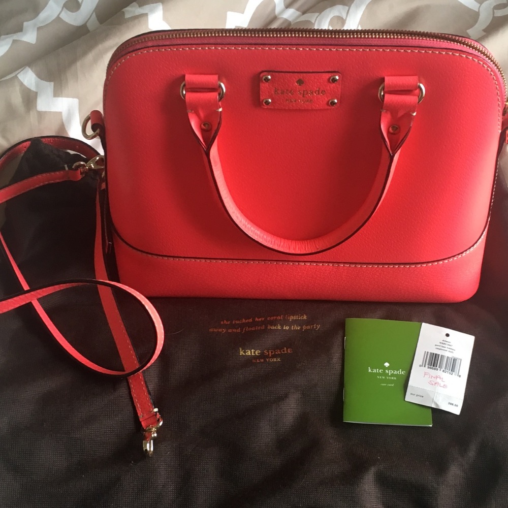 π Kate Spade Bagππβ οΈ - Picture 1 of 6