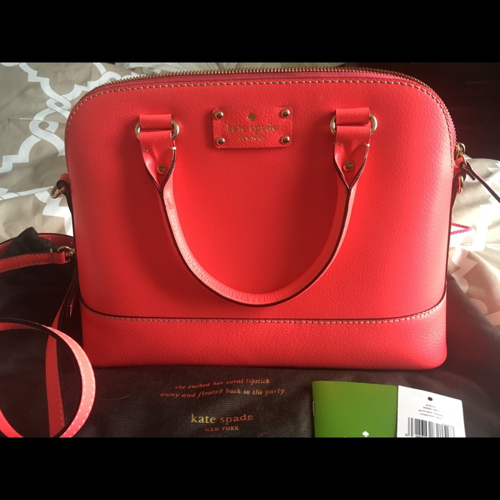 π Kate Spade Bagππβ οΈ - Picture 2 of 6