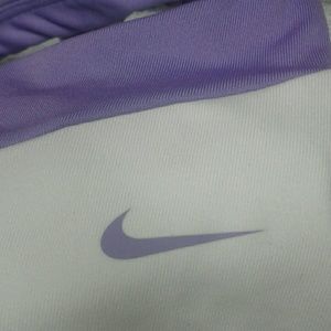 Key hole sports tank