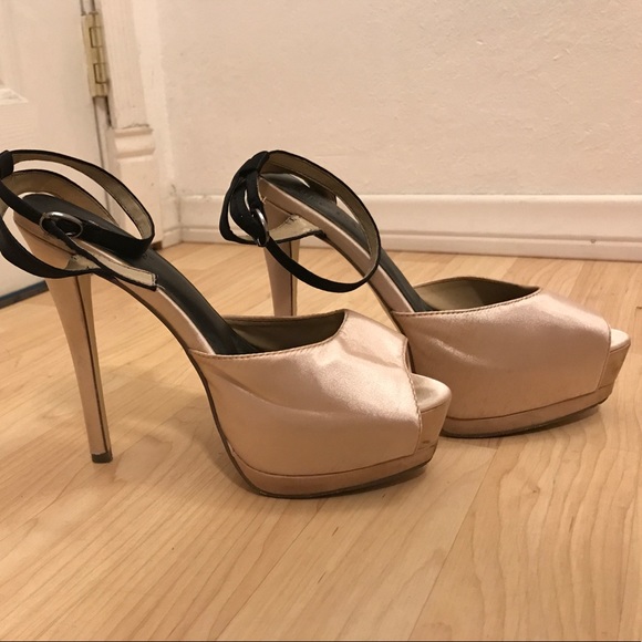 Forever 21 nude heels - Picture 1 of 3