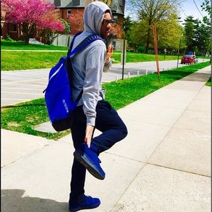 Meet your Posher, Myles