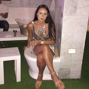 Meet your Posher, Victoria