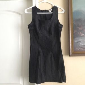 Super cute black dress.