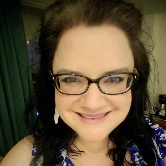 Meet your Posher, Meredith - Picture 4 of 4