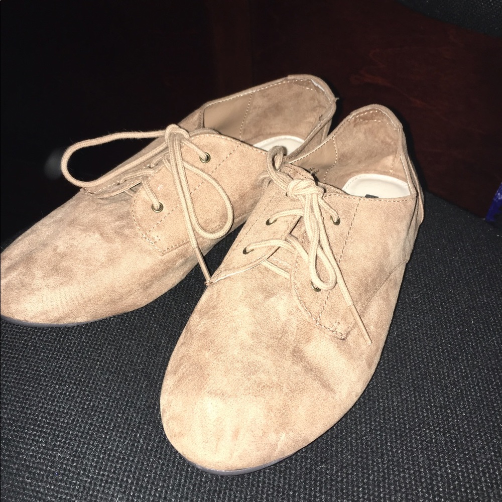 Suede Brown Flats, only worn once. Needs a home!