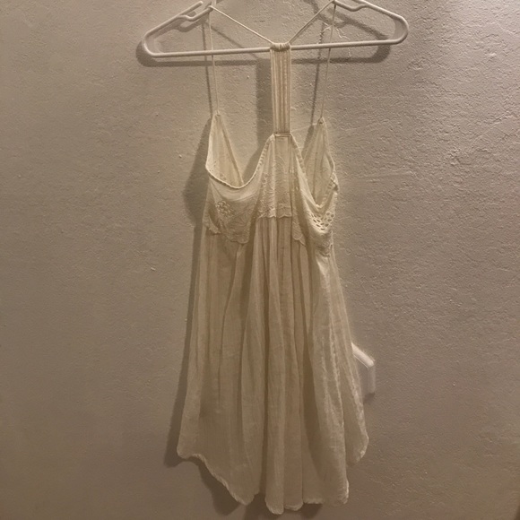 White top - Picture 2 of 2