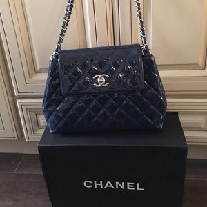 100% Auth Chanel patent leather cross body bag