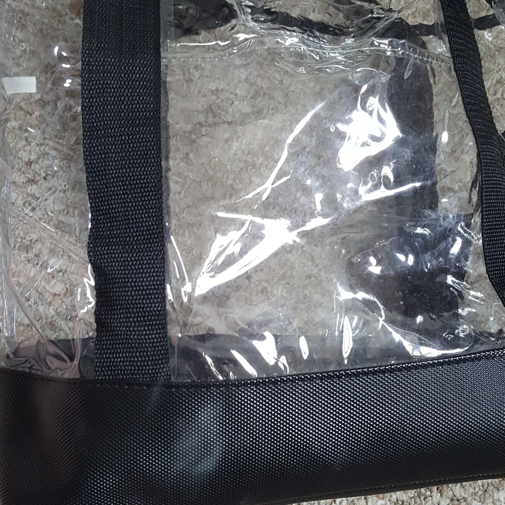 Clear tote