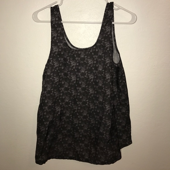 Black top - Picture 2 of 2