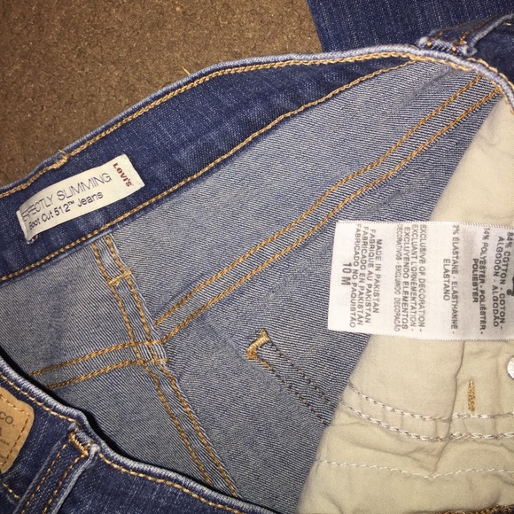 Levi Jeans Women's Perfectly Slimming Boot Cut - Picture 4 of 4