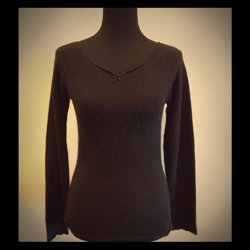 Chaiken Black Long Sleeve Wool Slim Fit Sweater