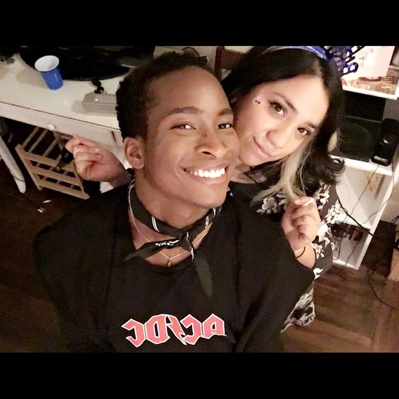 AC⚡️DC Sleeveless Zara T-shirt 😝 - Picture 4 of 5