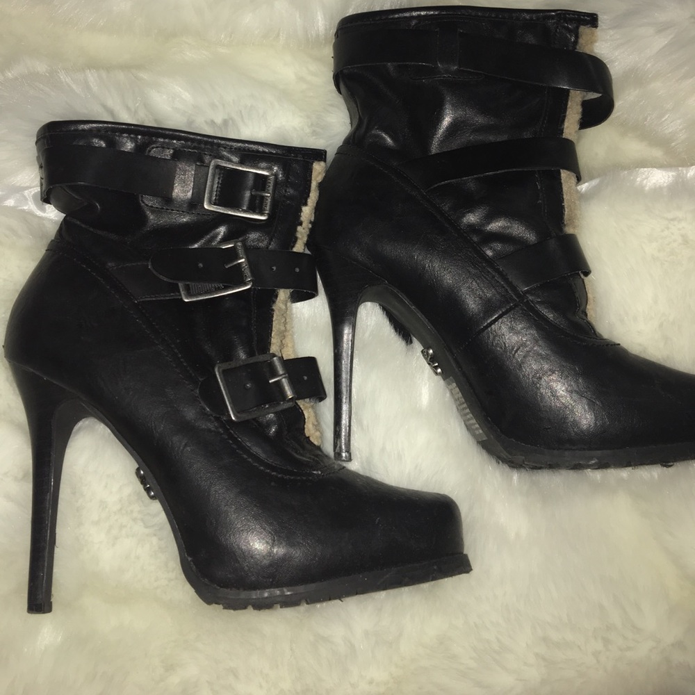 Vera Wang faux fur Boots!