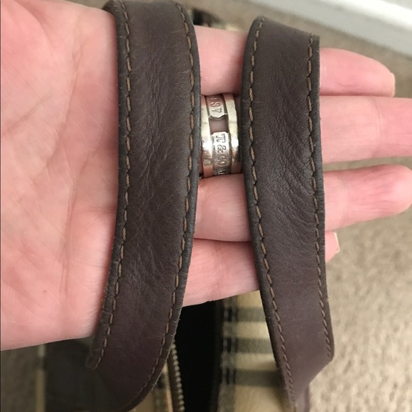 ❌❌❌SOLD❌❌❌ Authentic Burberry Handbag - Picture 7 of 8