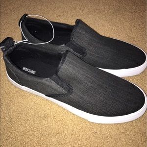 MOSSIMO grey/black slip-on sneakers