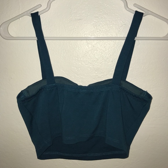 Cute blue crop top - Picture 2 of 2