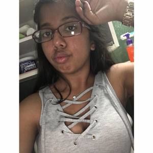 Meet your Posher, Leila