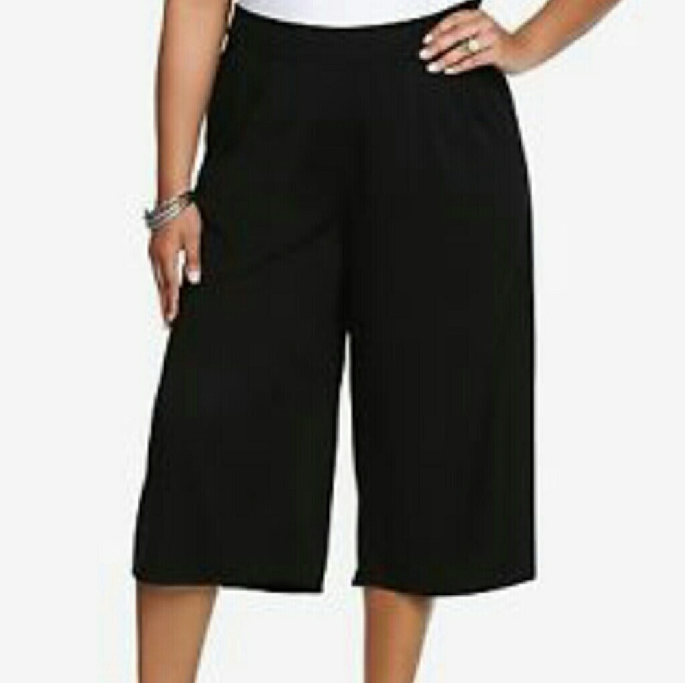 Torrid Culotte Black slack