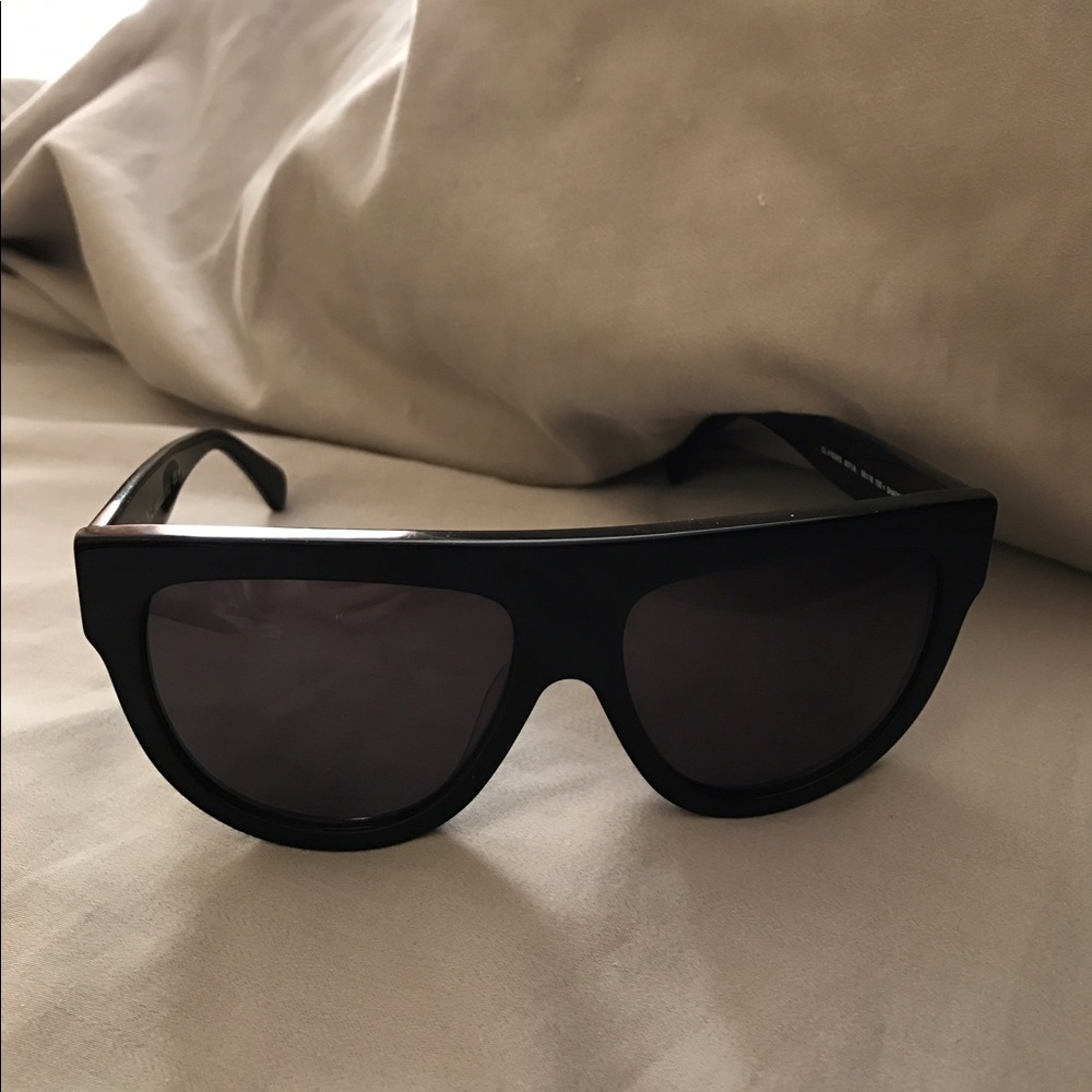 HOLD Celine Shadow Sunglasses CL41026/S in Black - Picture 5 of 8