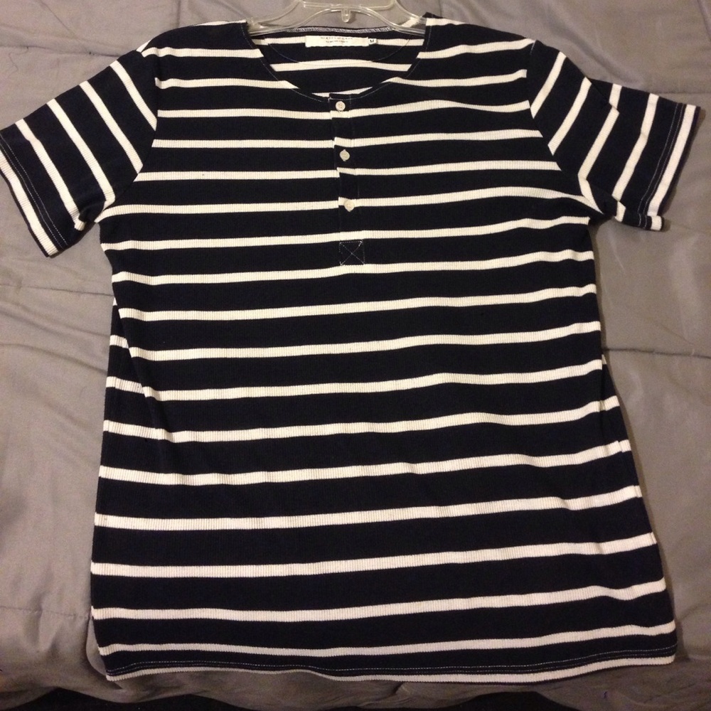 Striped "Shades Of Grey" shirt by Michael Cohen.