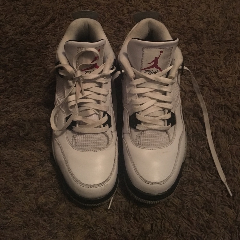 Jordan White Cement 4 Retro