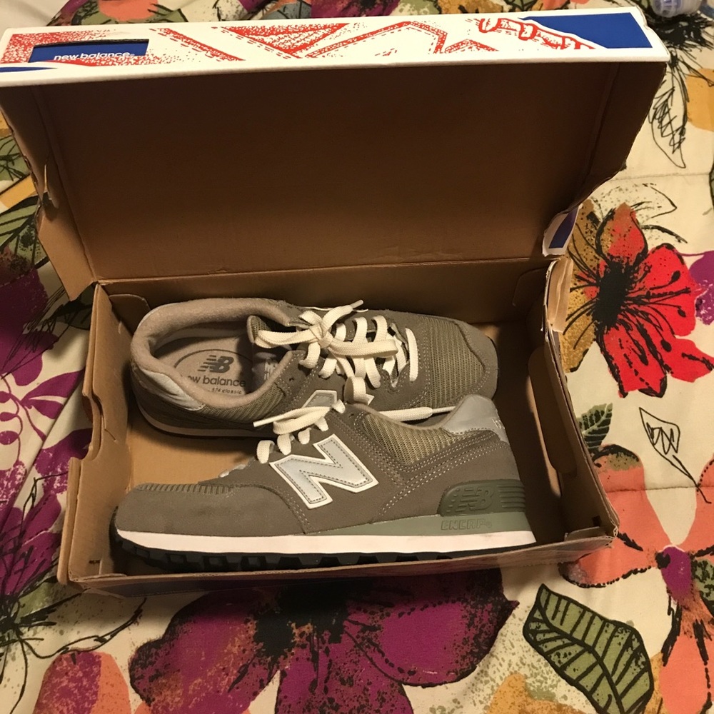 Women's New Balance Shoes