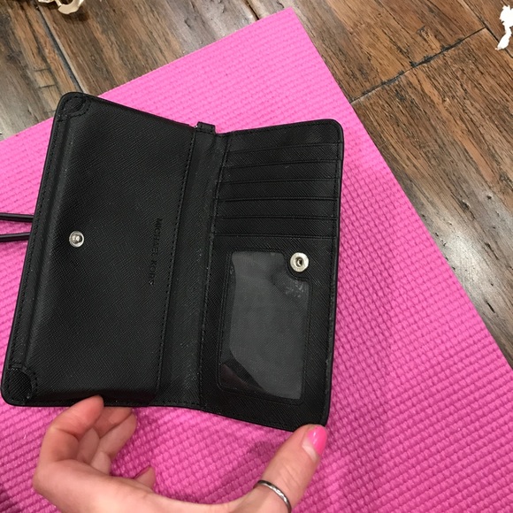 Michael kors  phone wallet case - Picture 2 of 3