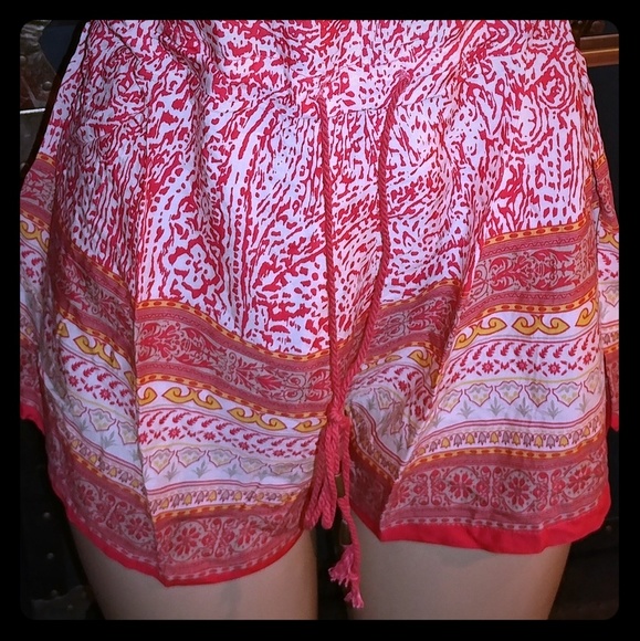 Red print Strap drawstring romper - Picture 4 of 5