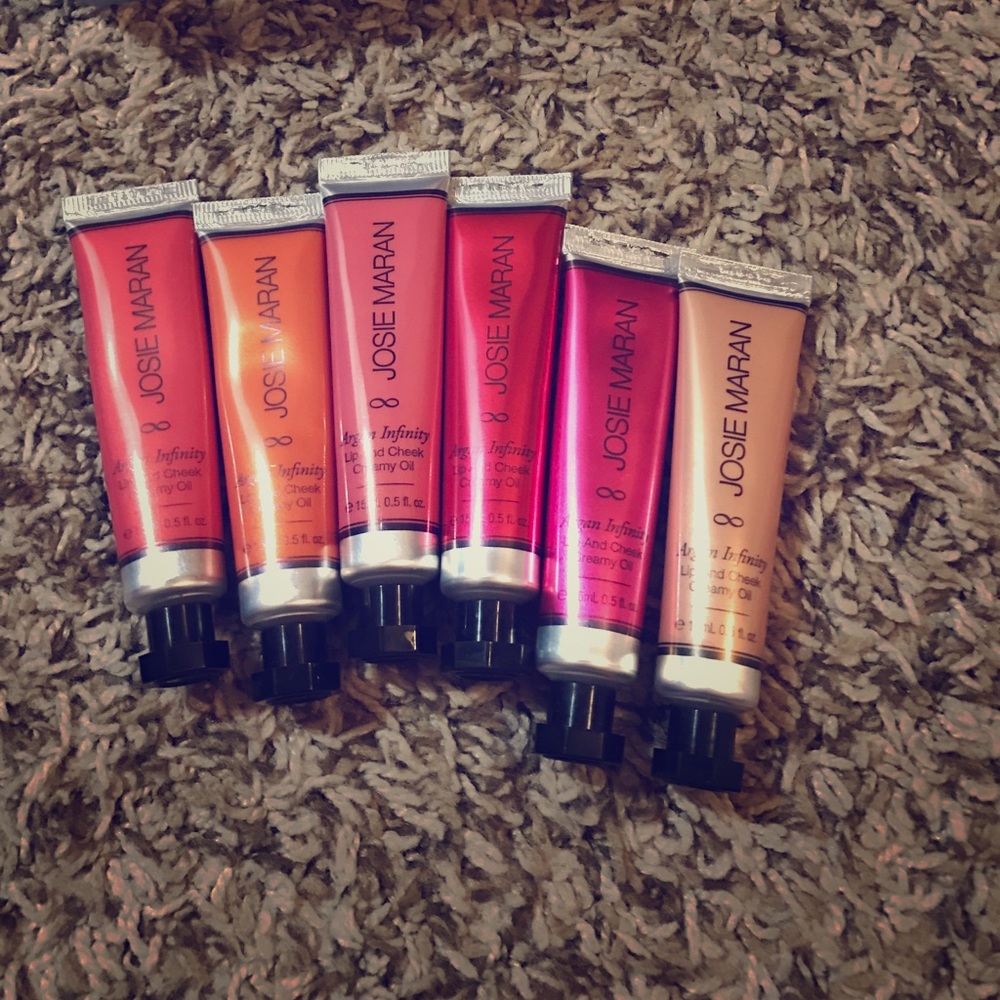6 Josie Maran Lip and Cheek Creamy Oil