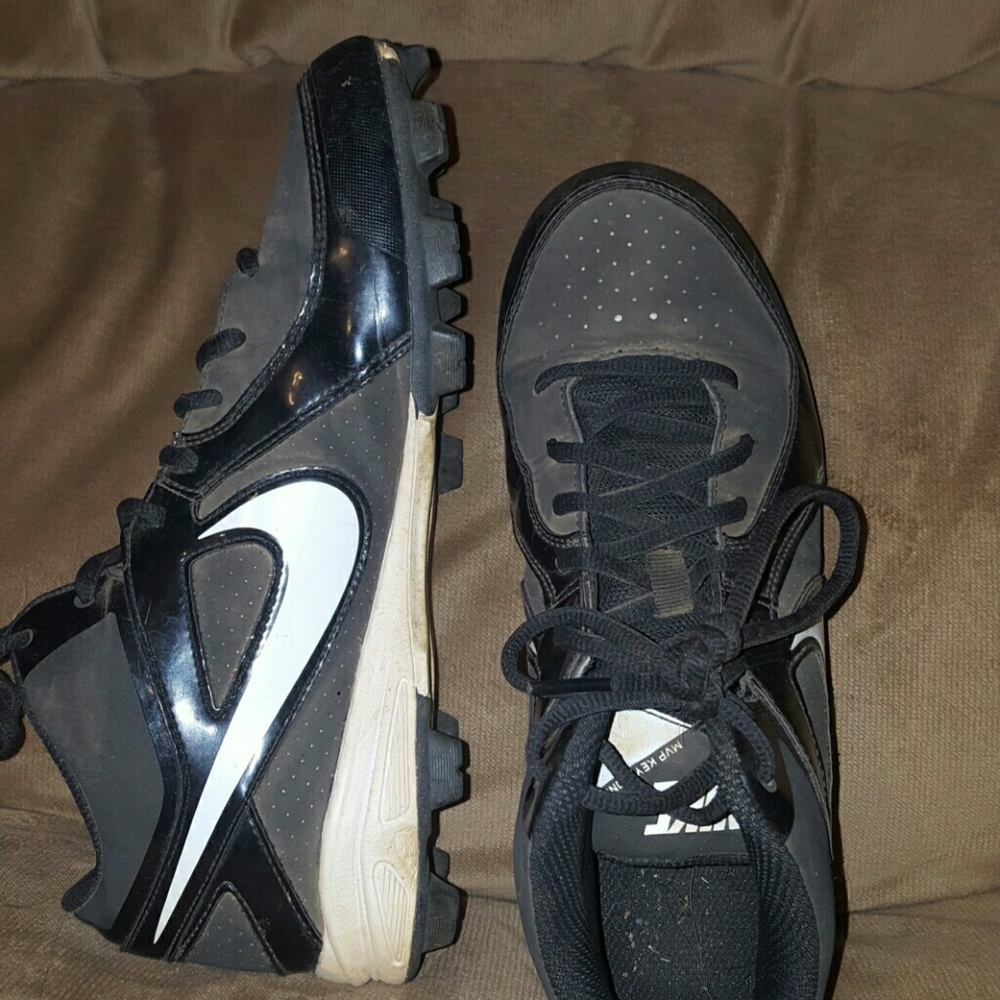 Nike Softball Cleats !AMAZING PRICE!