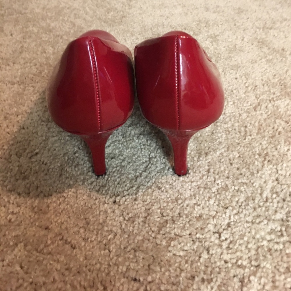 Red Comfort Plus Heels - Picture 4 of 5
