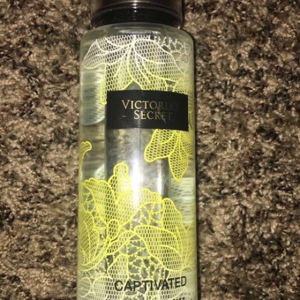 victoria's secret captivated perfume