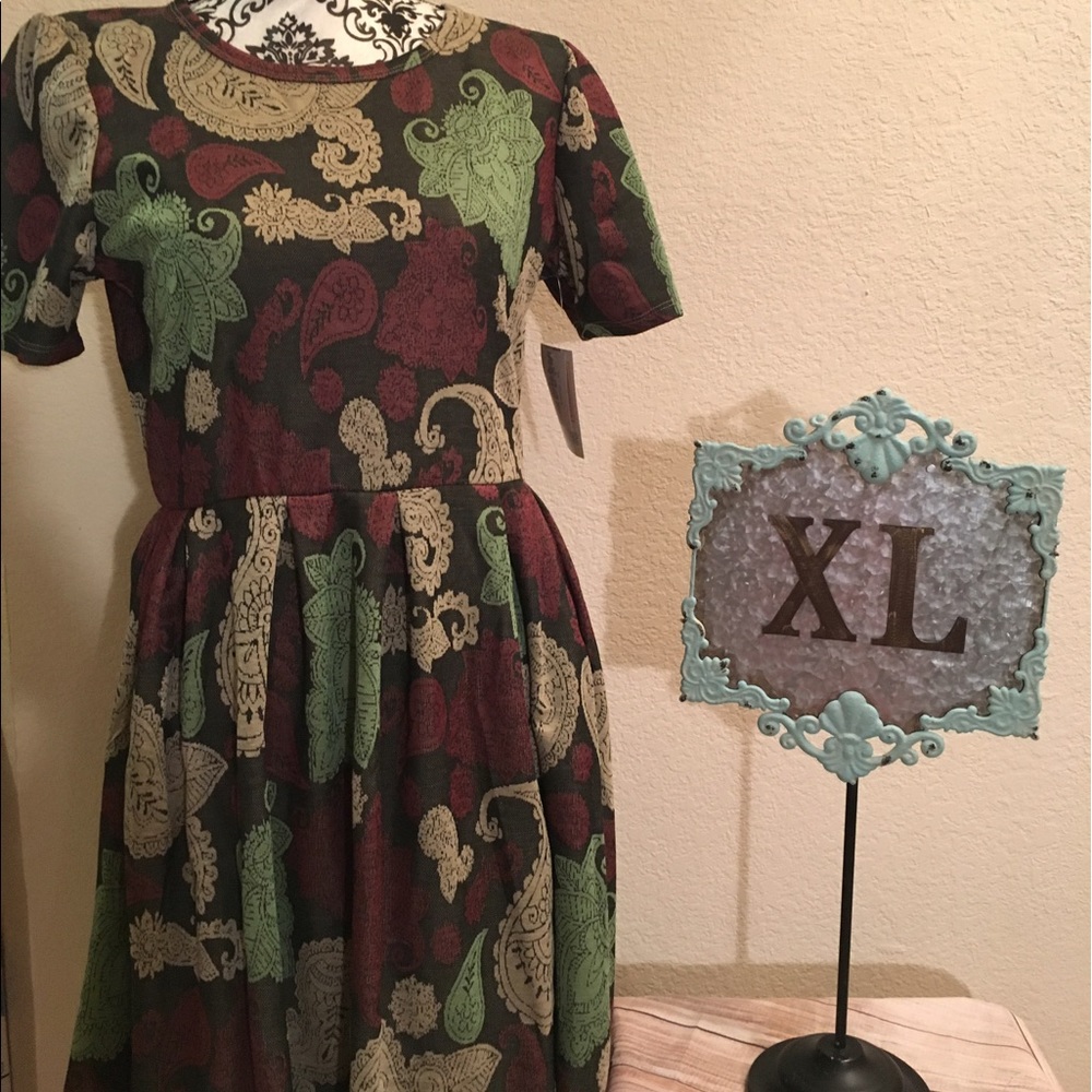 NWT XL Amelia lularoe