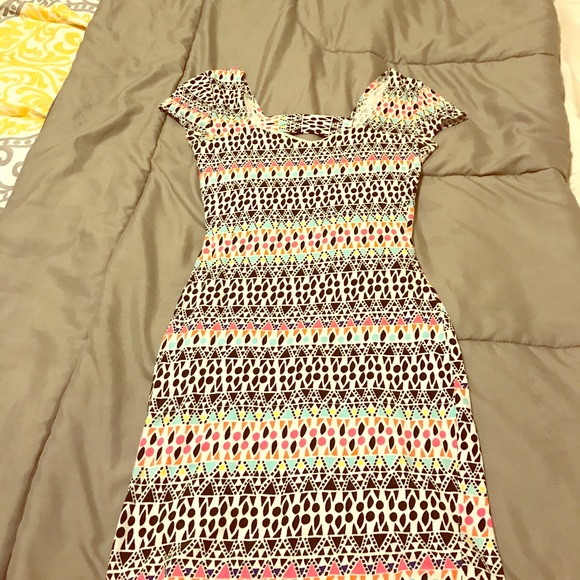 Dresses & Skirts - XS CUTE bodycon dress!! 💜