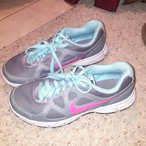 Nike Revolution Athletic/Tennis Shoes